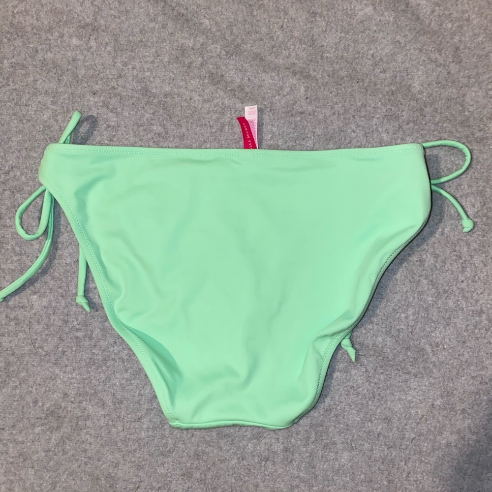 Victorias secret bikini bottoms - Picture 2 of 3